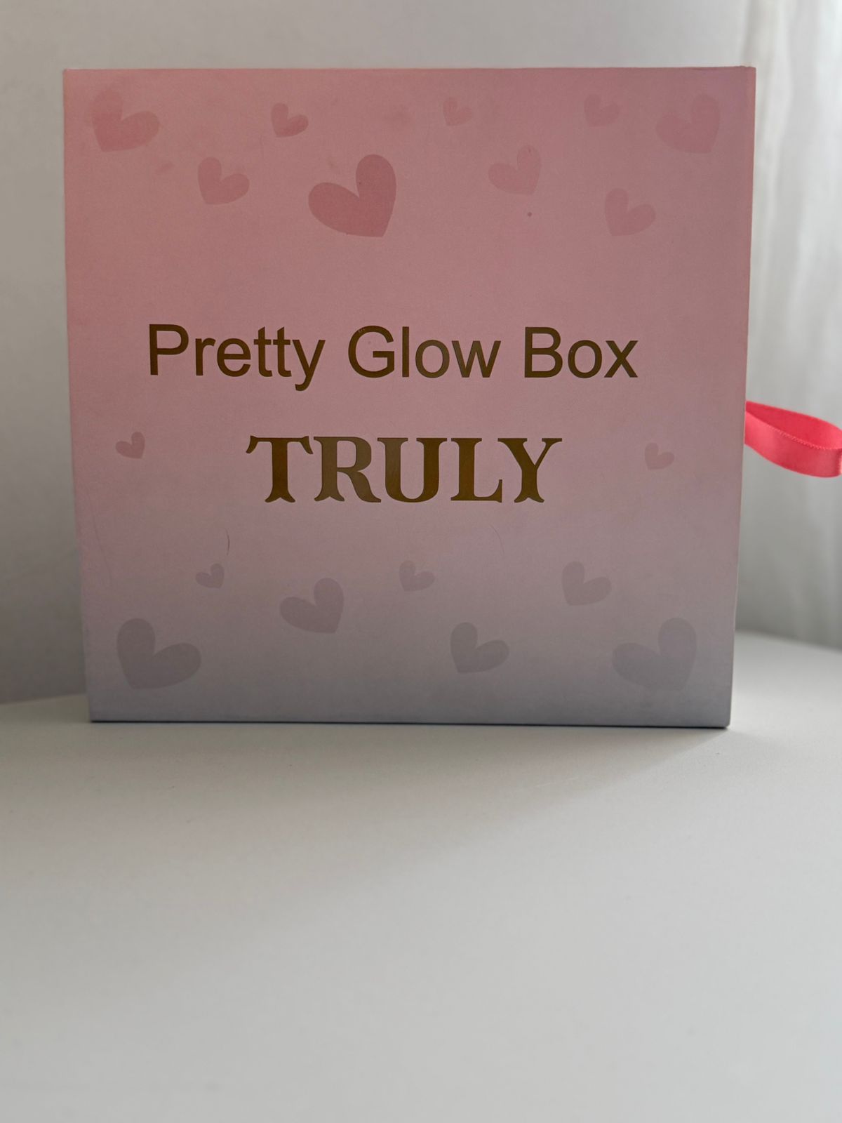 Pretty Glow Box TRULY